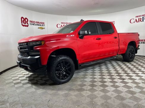 Used 2022 Chevrolet Silverado 1500 LT Trail Boss image 3