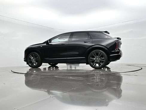 New 2027 Cadillac Optiq Premium Sport w/ LPO, Floor Liner Package AWD/4WD image 51