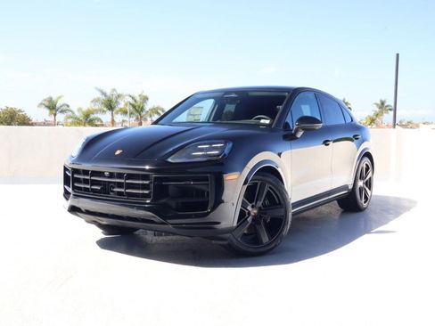 New 2026 Porsche Cayenne Coupe AWD/4WD image 1
