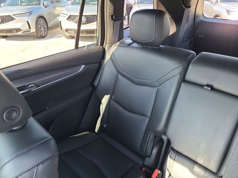 Used 2021 Cadillac XT6 Luxury image 4