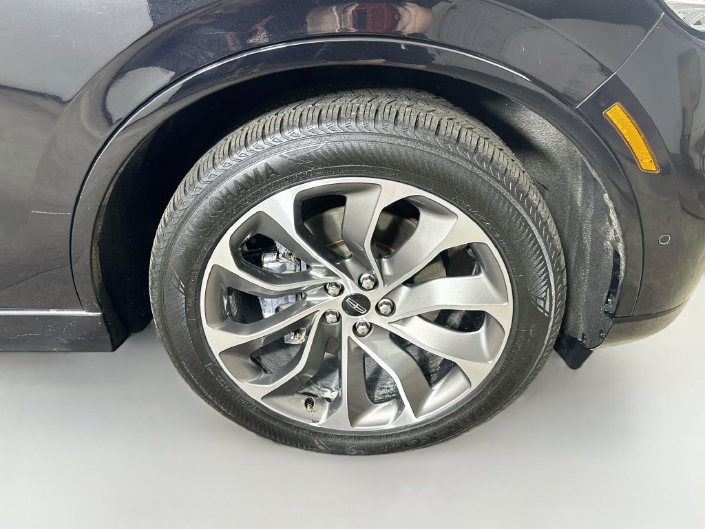 Used 2020 Lincoln Aviator Grand Touring w/ Equipment Group 302A AWD/4WD image 8