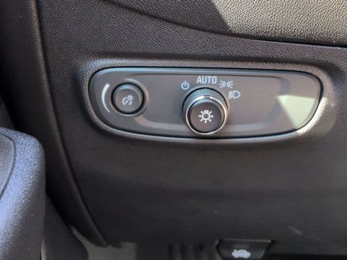 Certified 2023 Chevrolet Equinox LT FWD image 18