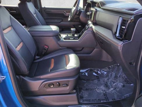 Used 2024 GMC Sierra 1500 AT4 w/ Technology Package image 21