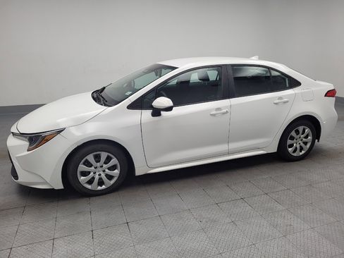 Used 2023 Toyota Corolla LE FWD image 2
