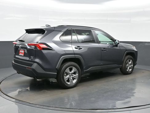 Used 2025 Toyota RAV4 XLE AWD/4WD image 6