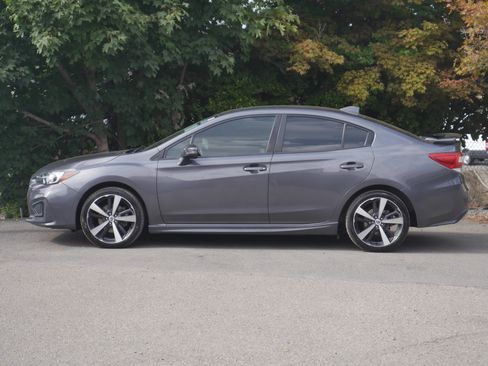 Used 2018 Subaru Impreza 2.0i Sport AWD/4WD image 17