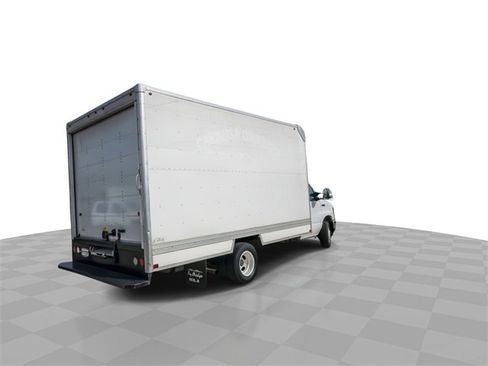 Used 2023 Ford E-350 and Econoline 350 Super Duty w/ Power Windows & Locks Group image 8