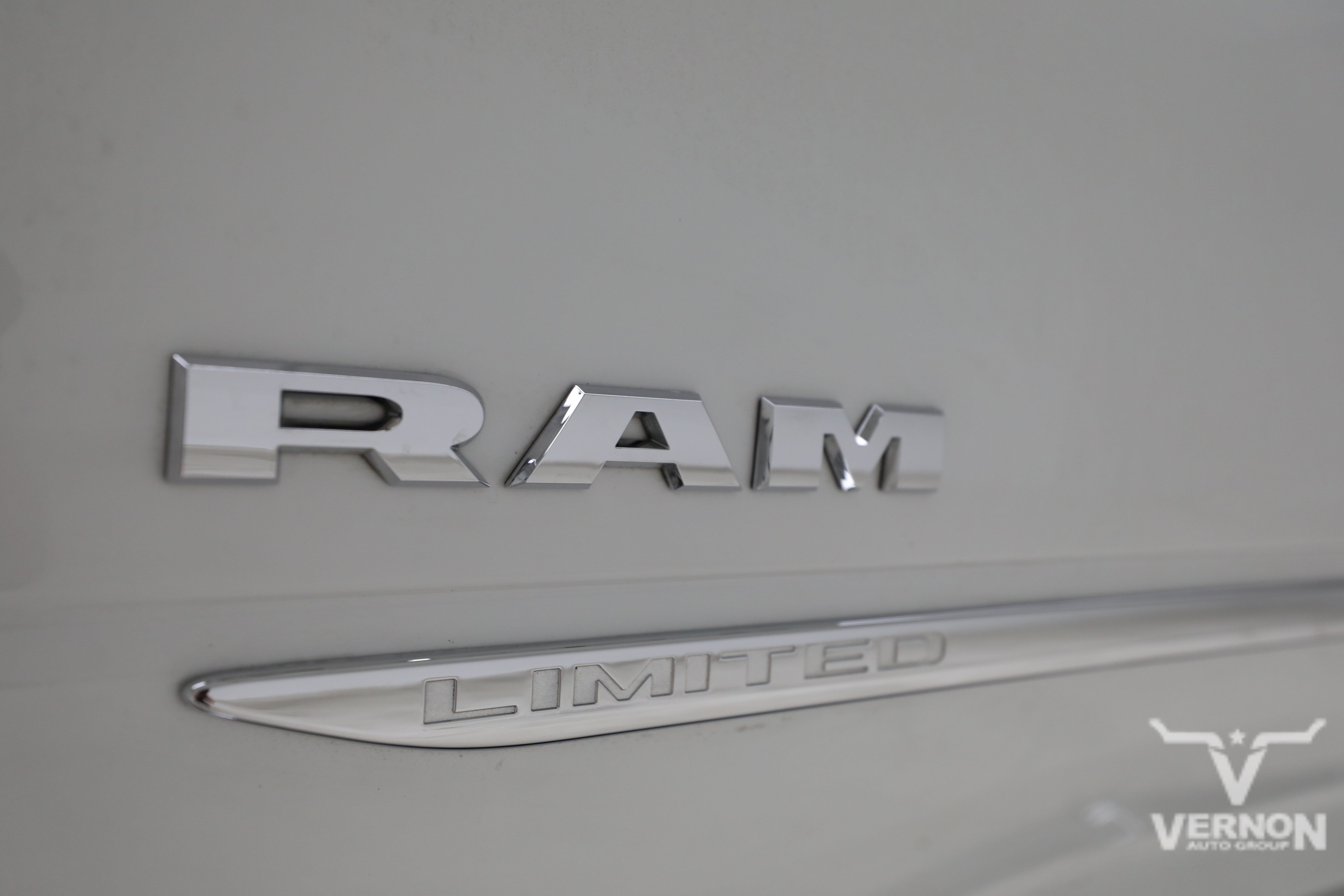 Used 2024 RAM 2500 Limited AWD/4WD image 40