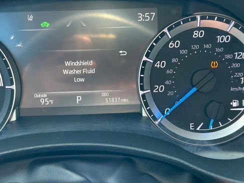 Used 2023 Toyota Highlander Bronze Edition FWD image 40