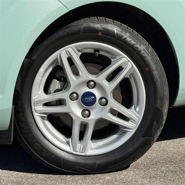 Used 2018 Ford Fiesta SE FWD image 16