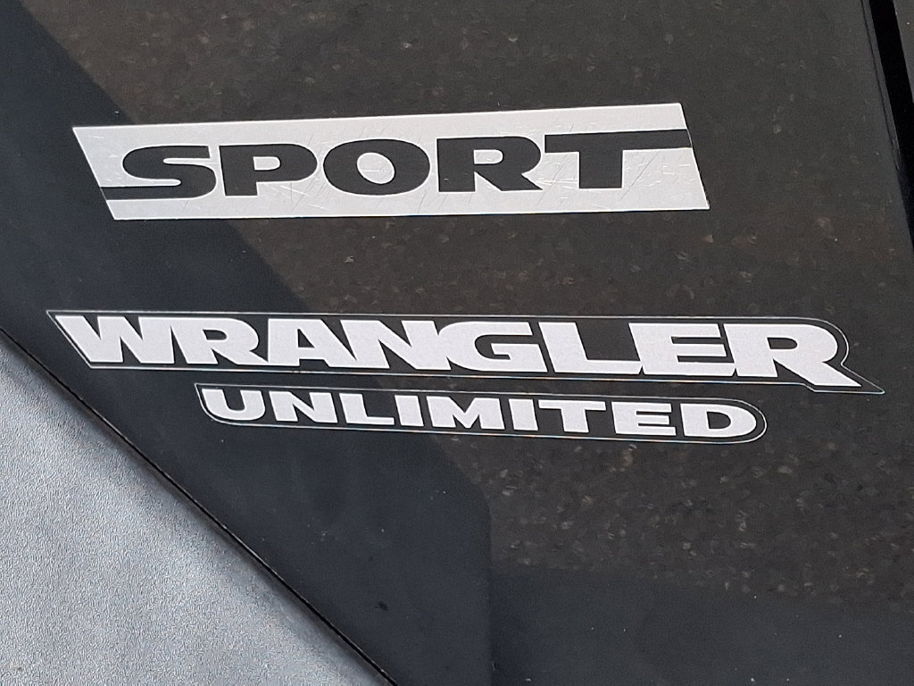 Used 2010 Jeep Wrangler Unlimited Sport AWD/4WD image 28