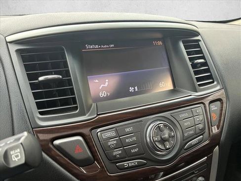 Used 2016 Nissan Pathfinder Platinum w/ Cargo Package image 14