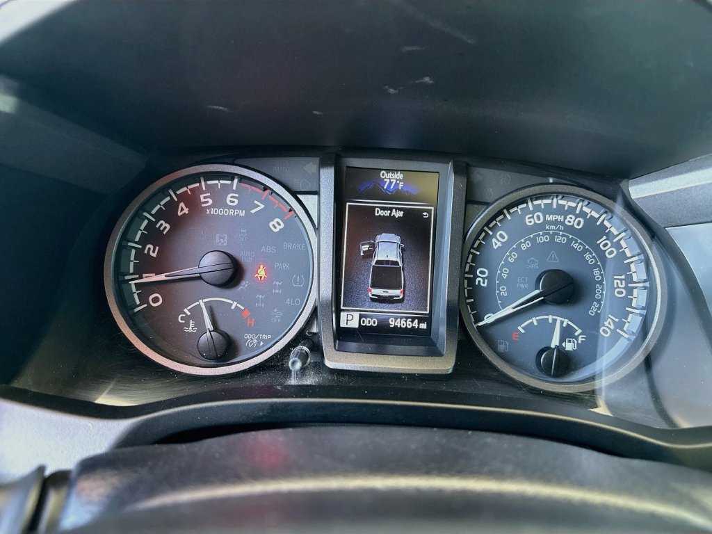 Used 2019 Toyota Tacoma TRD Off-Road AWD/4WD image 34