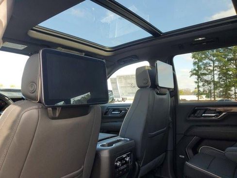 New 2026 GMC Yukon XL Elevation w/ Elevation Premium Package image 8