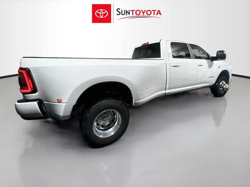 Used 2023 RAM 3500 Laramie AWD/4WD image 4