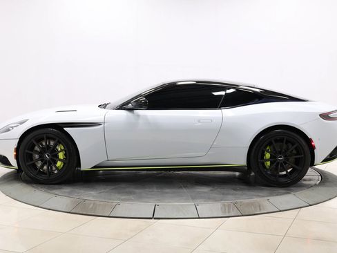 Used 2020 Aston Martin DB11 AMR image 7
