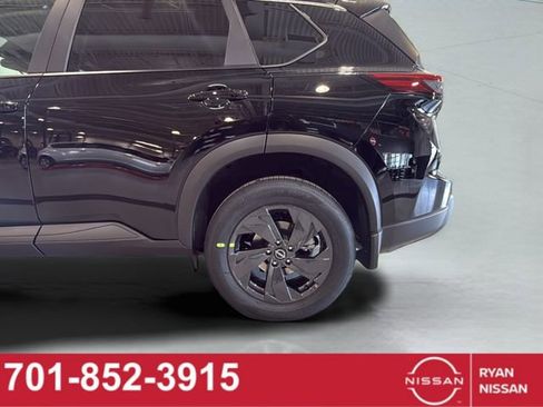 New 2026 Nissan Rogue SV w/ Cold Weather Package AWD/4WD image 22