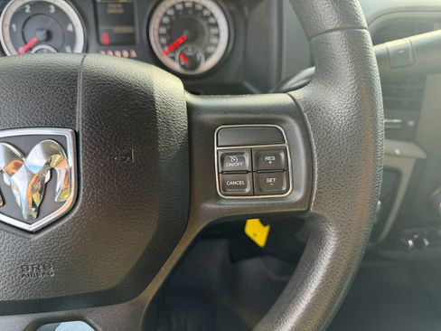 Used 2018 RAM 2500 Tradesman w/ Chrome Appearance Group image 28