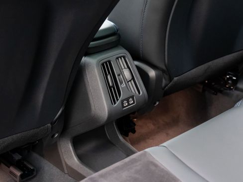 New 2026 BMW X1 xDrive28i w/ Technology Package image 18