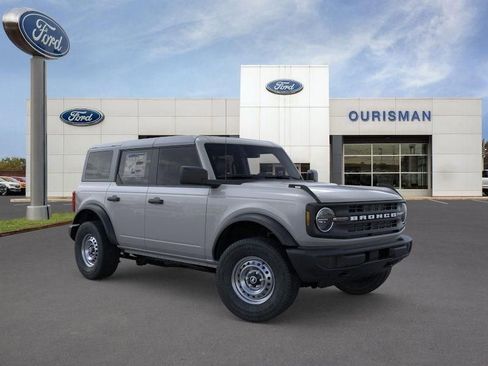 New 2026 Ford Bronco 4-Door AWD/4WD image 1