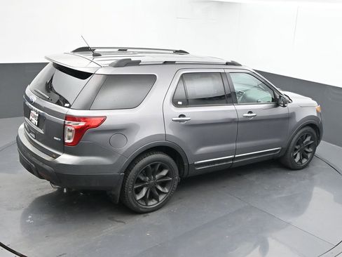 Used 2014 Ford Explorer XLT w/ Equipment Group 202A image 38