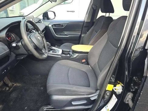 Used 2019 Toyota RAV4 LE w/ All Weather Liner Package AWD/4WD image 3