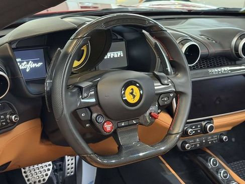 Used 2019 Ferrari Portofino RWD image 15