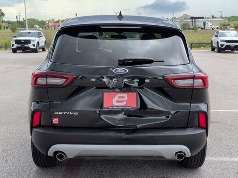 Used 2025 Ford Escape Active FWD image 11