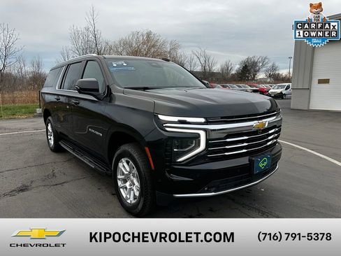 Certified 2025 Chevrolet Suburban LT w/ Comfort Package image 1