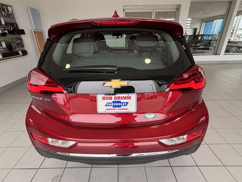 Used 2020 Chevrolet Bolt Premier w/ Infotainment Package FWD image 8