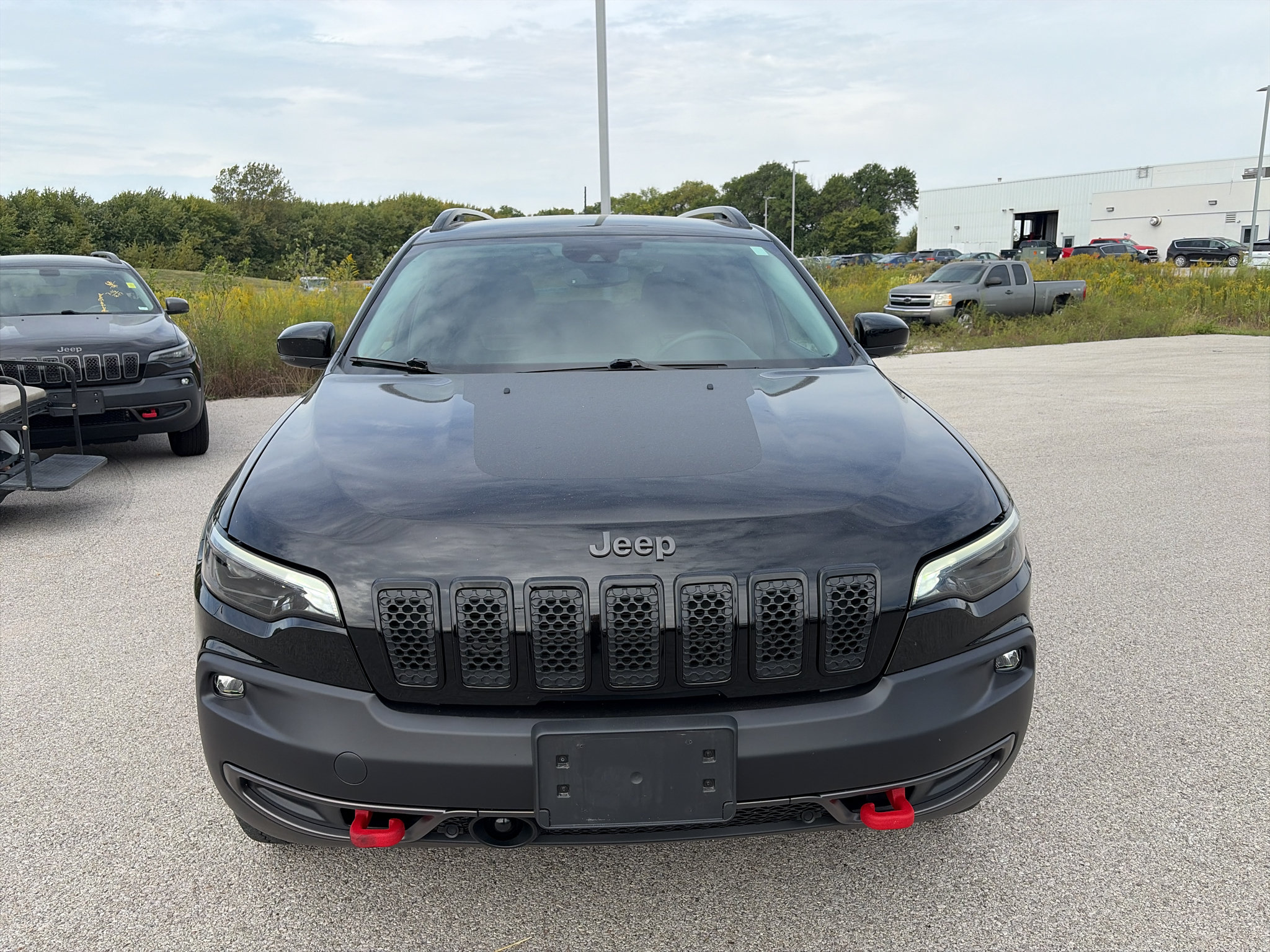 Used 2022 Jeep Cherokee Trailhawk w/ Technology Group B AWD/4WD image 8
