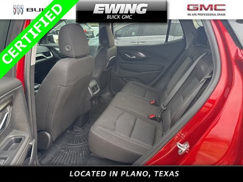 Used 2024 GMC Terrain SLE w/ Driver Convenience Package image 6