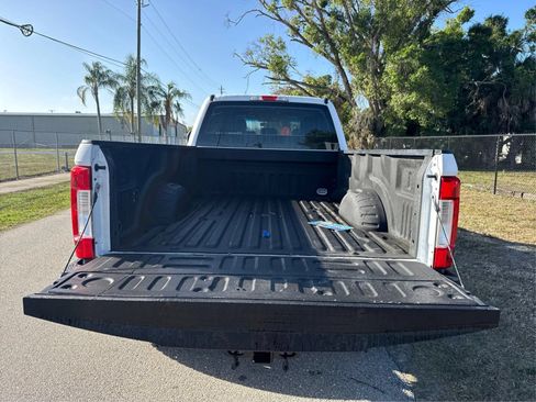 Used 2018 Ford F350 XL w/ Power Equipment Group AWD/4WD image 12