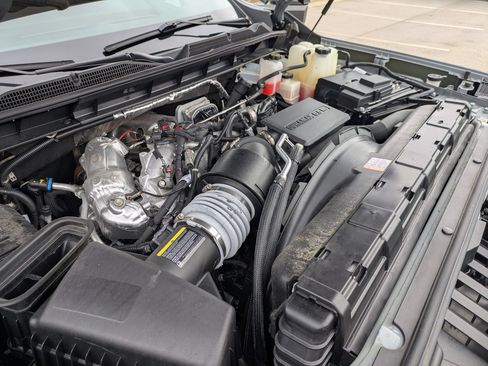 Used 2024 GMC Sierra 2500 AT4X AWD/4WD image 45