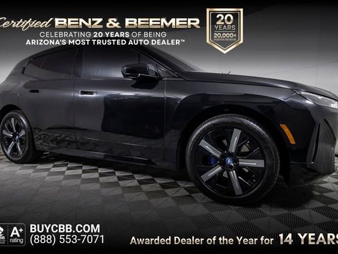 Used 2023 BMW iX xDrive50 w/ Sport Package AWD/4WD image 1