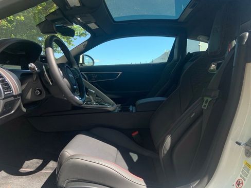 Used 2023 Jaguar F-TYPE R image 28