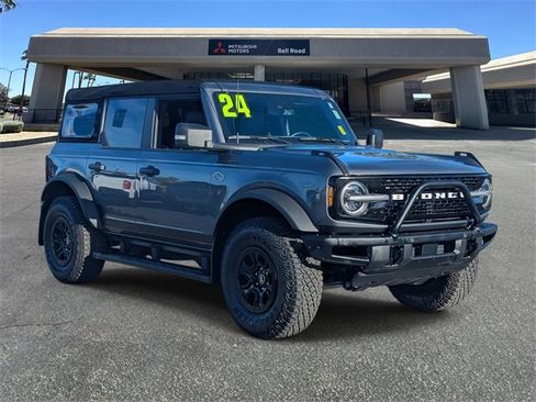 Used 2024 Ford Bronco Wildtrak image 8