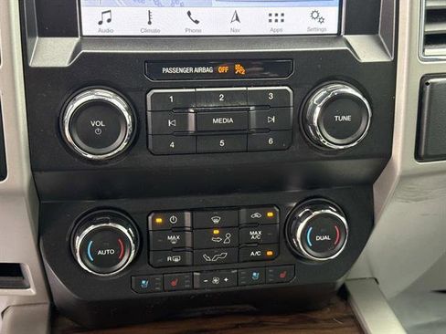 Used 2019 Ford F150 Lariat w/ Equipment Group 501A Mid image 22