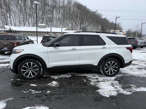 Used 2022 Ford Explorer ST-Line w/ Class IV Trailer Tow Package image 5