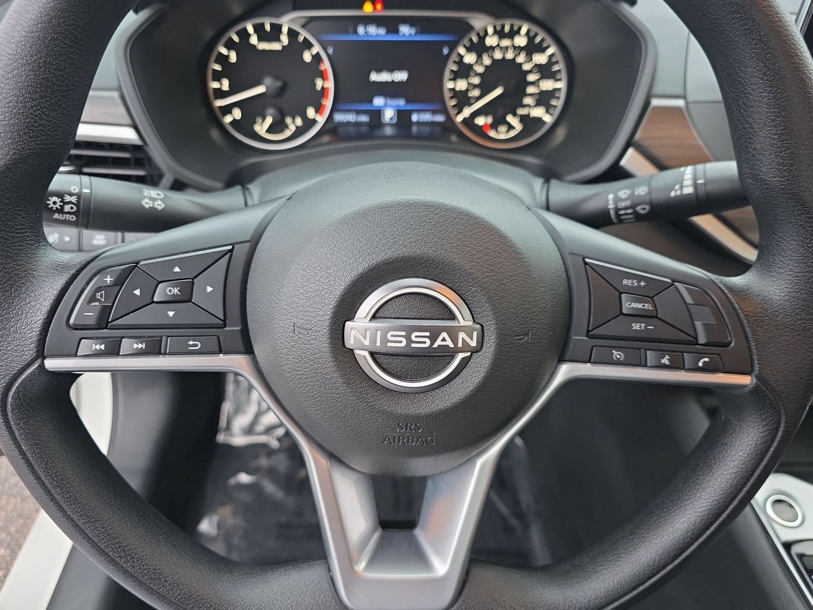 Used 2025 Nissan Altima 2.5 SV FWD image 19