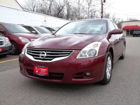 Used 2012 Nissan Altima 2.5 S w/ 20th Anniversary Pkg image 1