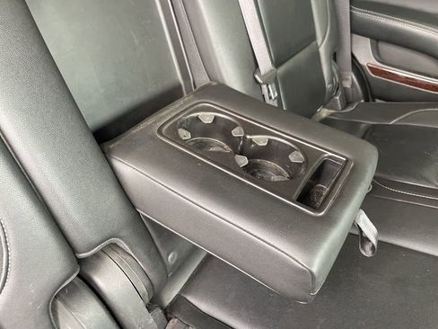 Used 2016 GMC Yukon SLT image 23