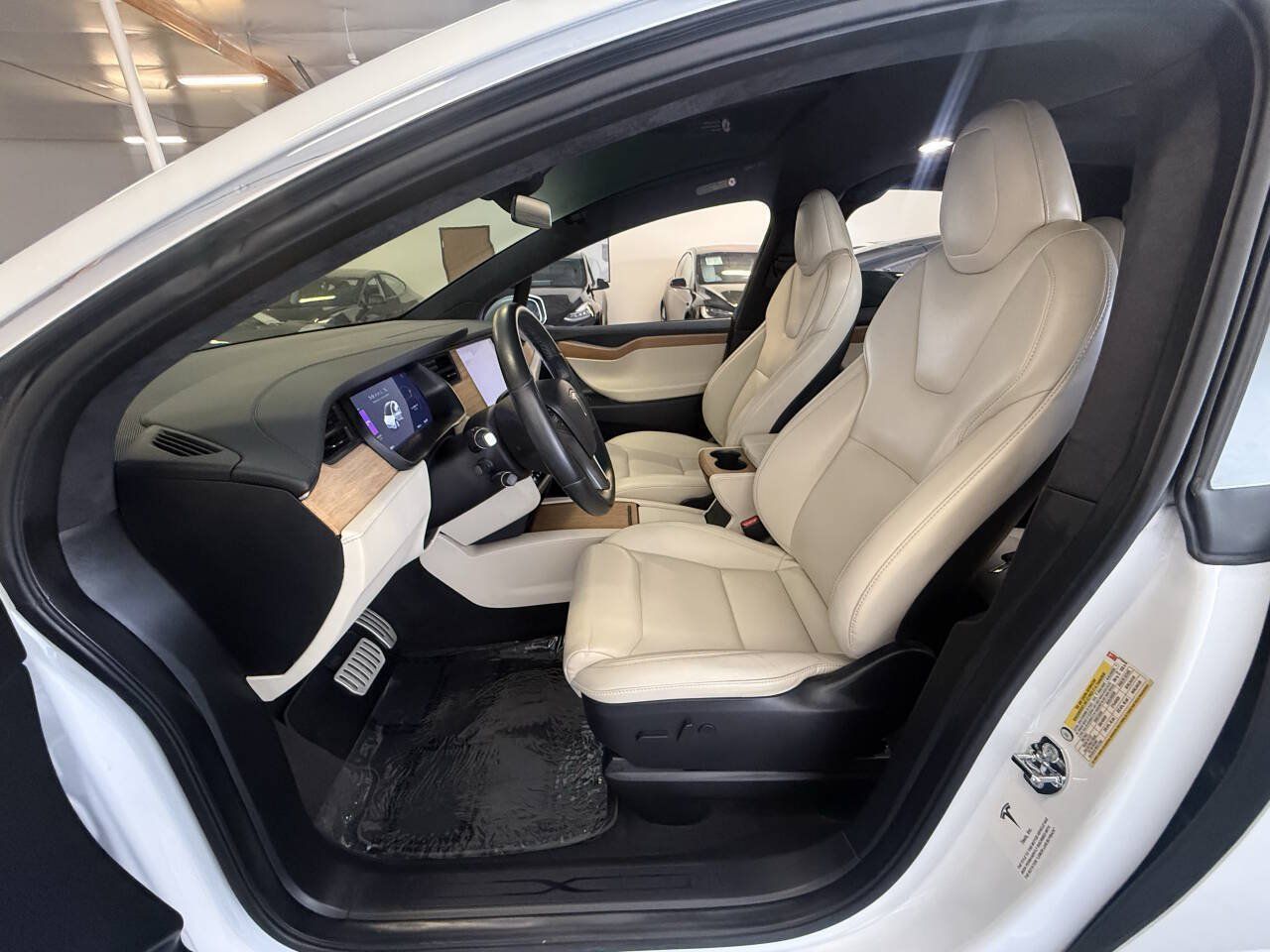 Used 2020 Tesla Model X Performance AWD/4WD image 38