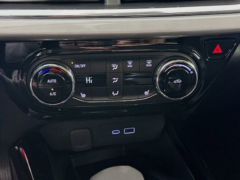 New 2026 Chevrolet Trax LT image 15