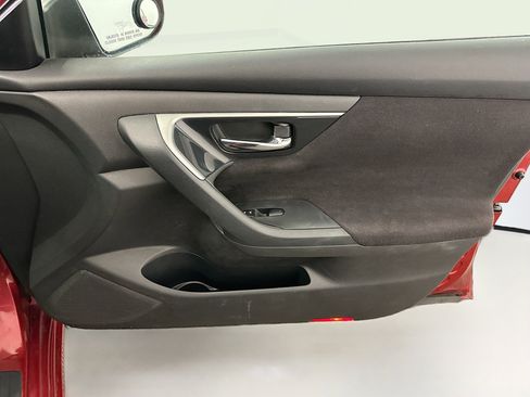 Used 2013 Nissan Altima 2.5 S image 31