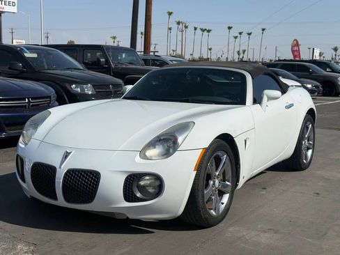 Used 2008 Pontiac Solstice GXP RWD image 1