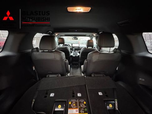 Used 2025 Toyota Sienna XSE w/ XSE Plus Package image 39