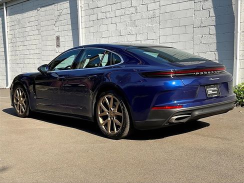 Certified 2024 Porsche Panamera image 3