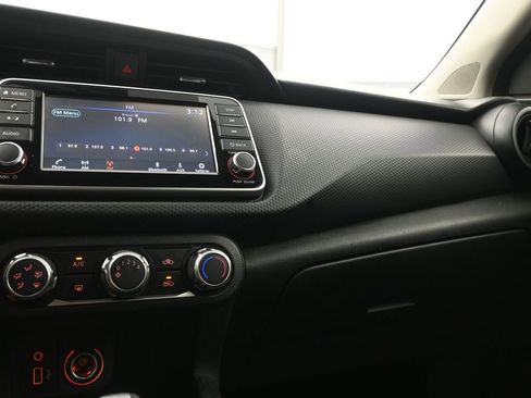 Used 2025 Nissan Kicks Play S image 17