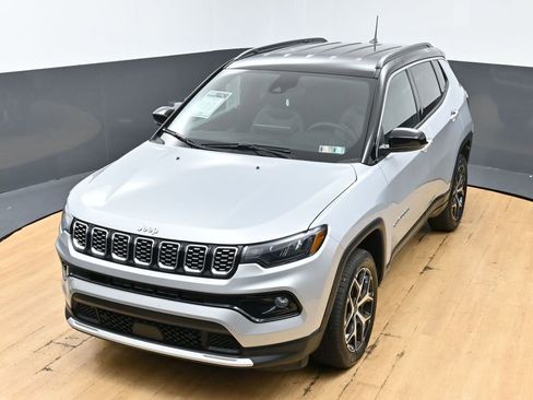 Used 2026 Jeep Compass Limited image 52